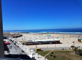 Costa by the Beach, hostal o pensió a la Costa da Caparica