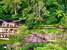 Villa Jado 3 - Lake and Mountain View Villa, hotel com banheiras de hidromassagem em Bedugul