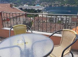 Apartments Krivokapic Kotor, ρομαντικό ξενοδοχείο στο Κότορ