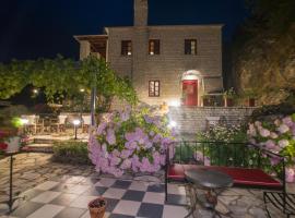 Meliteion Traditional Hotel, hotel with parking in Asprangeloi