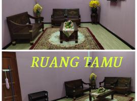 HOME STAY Tok Wan – dom wakacyjny w mieście Kampong Nail