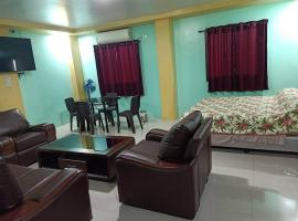 Dreamcity Hotel, Hotel in Cayerson