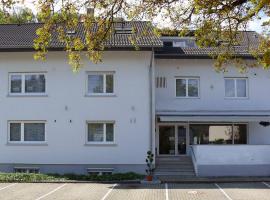 Burghotel Lörrach – hotel w mieście Lörrach