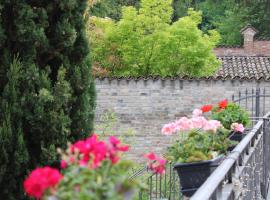 Cora Hotels Leon d'Oro, hotell i CastellʼArquato