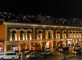 Hotel Capitalino โรงแรมที่มีที่จอดรถในปาจูกา เดอ ซอโต