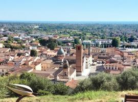 La Casa Bianca Alloggio tra mare e monti, vakantiewoning in Capriglia