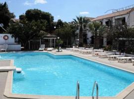 Miranta Hotel - Apartments & Studios, hotel in Egina