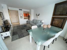 La Bovila Apartment with exceptional yard, būstas prie paplūdimio mieste Kastiljo de Aras