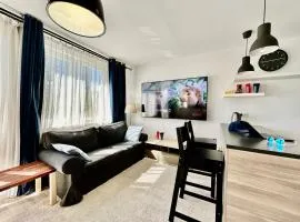 NEON 2 - fast WiFi 70’TV Netflix HBO Max AppleTV+