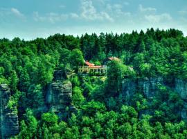 Hotel Garni Belveder, hotel u gradu 'Hřensko'