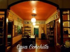 CASA CONCHITA BED & BREAKFAST, помешкання типу "ліжко та сніданок" у місті Taal