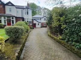 ChurstonBnB, private flat within family home, Bolton