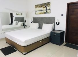 Burberry residencies, hotel con parcheggio a Nugegoda