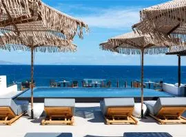 Almyra Oia Suites