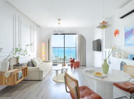 CuddleNCare 2BR Ocean View - Marina Suites, apartmán v Nha Trangu