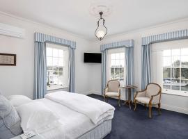 Oscars Waterfront Boutique Hotel, hotell i Port Fairy