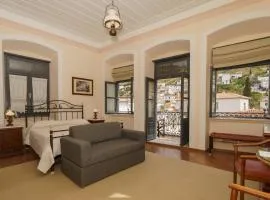 Phaedra Hotel