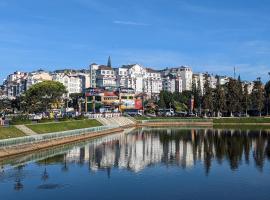 Holly Hostel, hostel in Da Lat