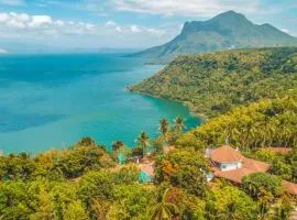 Noni's Resort