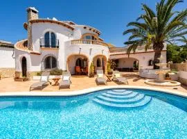 Villa EntreMarYTierra - piscina privada - climatizada