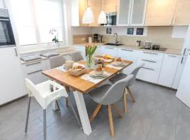 WEINQUARTIER Bad Kösen 65 qm Küche Parkplatz Terrasse Weinbergsblick