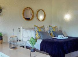 San Lameer Villa 2516 by Top Destinations Rentals, căn hộ ở Southbroom