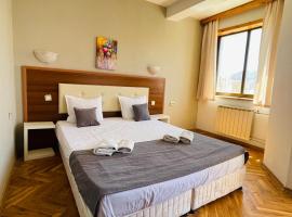Private Rooms Trakiets, hotell i Pomorie