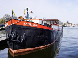 Hotelboat Angeline, khách sạn lãng mạn ở Amsterdam