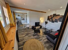 Casita Hendaya - Agréable et cosy avec parking et WiFi, hotel sa Hendaye