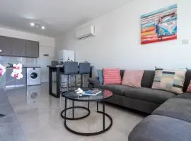 Andrea 3-Bedroom Apt in Mackenzie