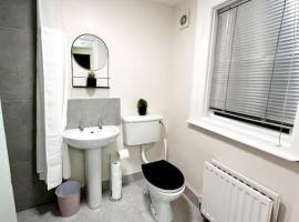 Tods Lodge - Quiet area in Derry City, hotel in Derry Londonderry