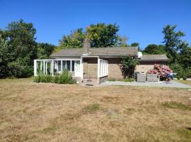 Vakantiehuis Hollum Ameland dichtbij strand en met ruime tuin - Ameland39 nl, villa in Hollum