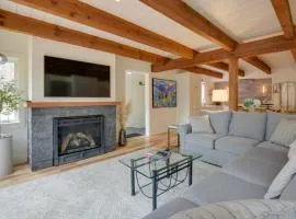 North Conway Townhome with Private Hot Tub!