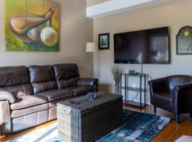 Bald Mountain Lake Escape, готель у місті Лейк-Луре