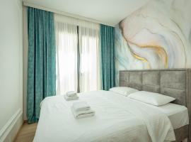 Miracle apartment, familiehotel in Kotor