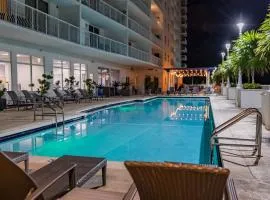 Studios in Brickell with Pool, Gym, free parking and Game Room