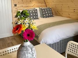 Plumgrove Pod Easkey, hotel v destinaci Sligo