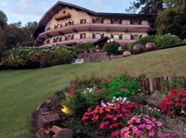 Hotel das Hortênsias: Gramado, Santa Claus Village yakınında bir otel