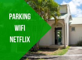 La Villa Noémie - Parking - Proche des Plages, hótel í Sainte-Anne