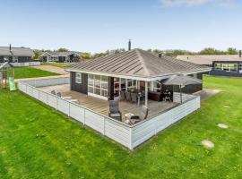 Three-Bedroom Holiday Home Nordborg With A Room Hot Tub 01, hotel en Nordborg