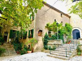 Auberge Prieuré du Vieux Fox, hotel en Fox-Amphoux