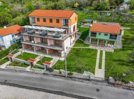 Apartments Francoise, hotel in Crikvenica