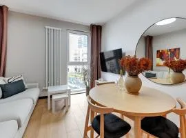 Luxury Aura 40 - 2 by Grand Apartments
