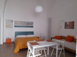 Angolo Manzoni 14