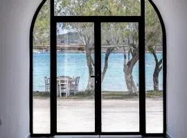 Eden Kythira、Dhiakoftiにあるキティラ空港 - KITの周辺ホテル