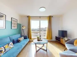 Water View Apartment- 2 Bed - Cardiff Bay - Free Parking!!