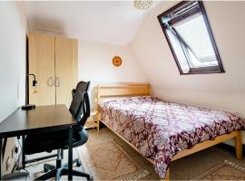Double room 2 mins from station, hotell sihtkohas Belvedere