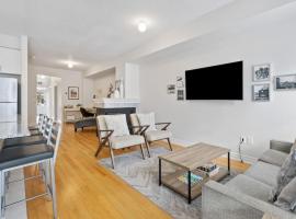 Mountain View Townhouse Fresh and Bright at Blue, hotell med basseng i Collingwood