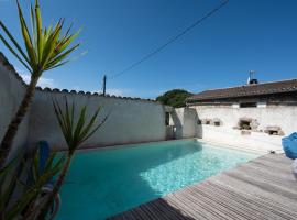 La Trêve - Maison avec Piscine, semesterhus i Saint-Julien-du-Serre