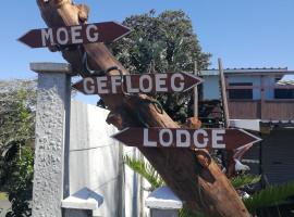 Moeg Geploeg Lodge, fjallaskáli í Port Shepstone